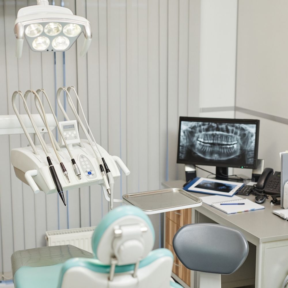 maquinaria tecnica para clinica dental